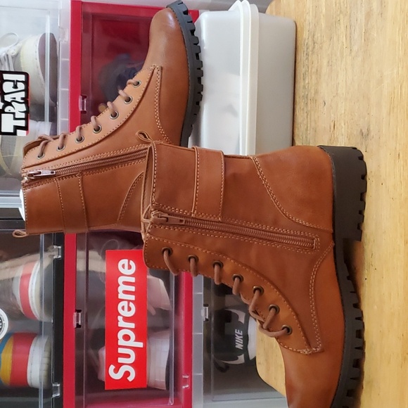 SO Boots - Picture 2 of 7